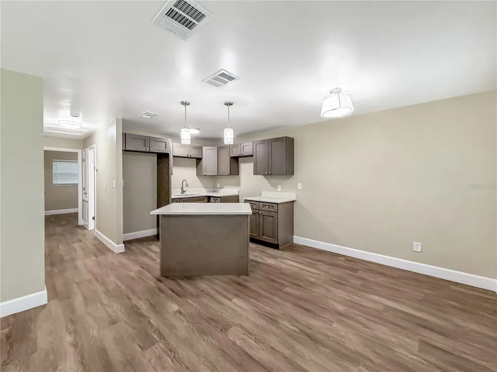 4228 Kirkland Boulevard Orlando FL 32811