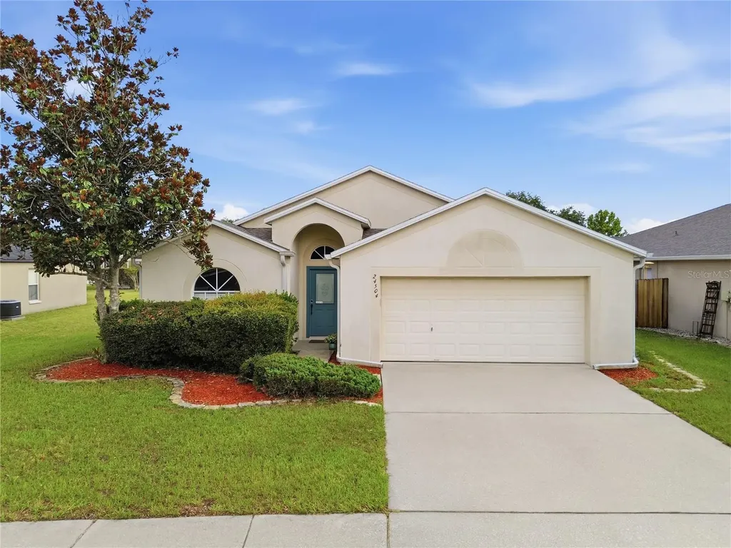 24504 Mistwood Court Lutz FL 33559