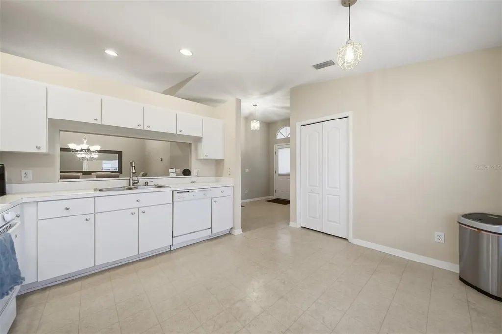 24504 Mistwood Court Lutz FL 33559