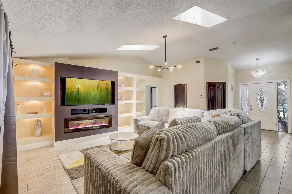 2191 Alclobe Circle Ocoee FL 34761