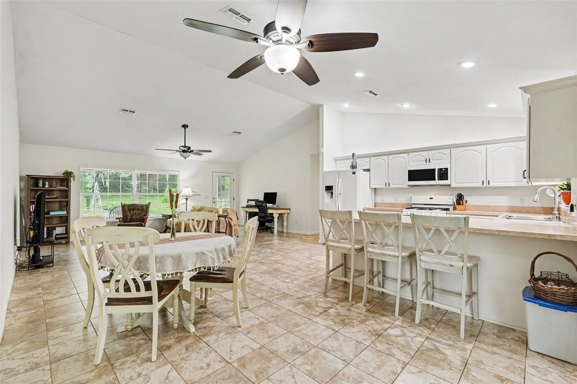 7697 W C 476 Bushnell FL 33513