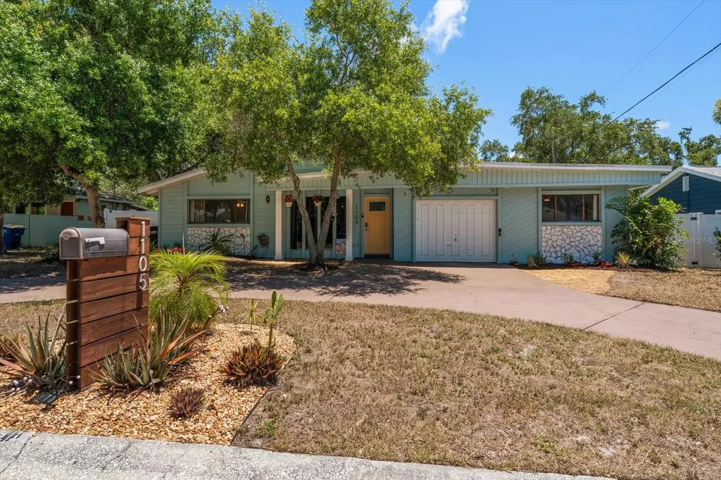 1105 Sunnydale Drive Clearwater FL 33755