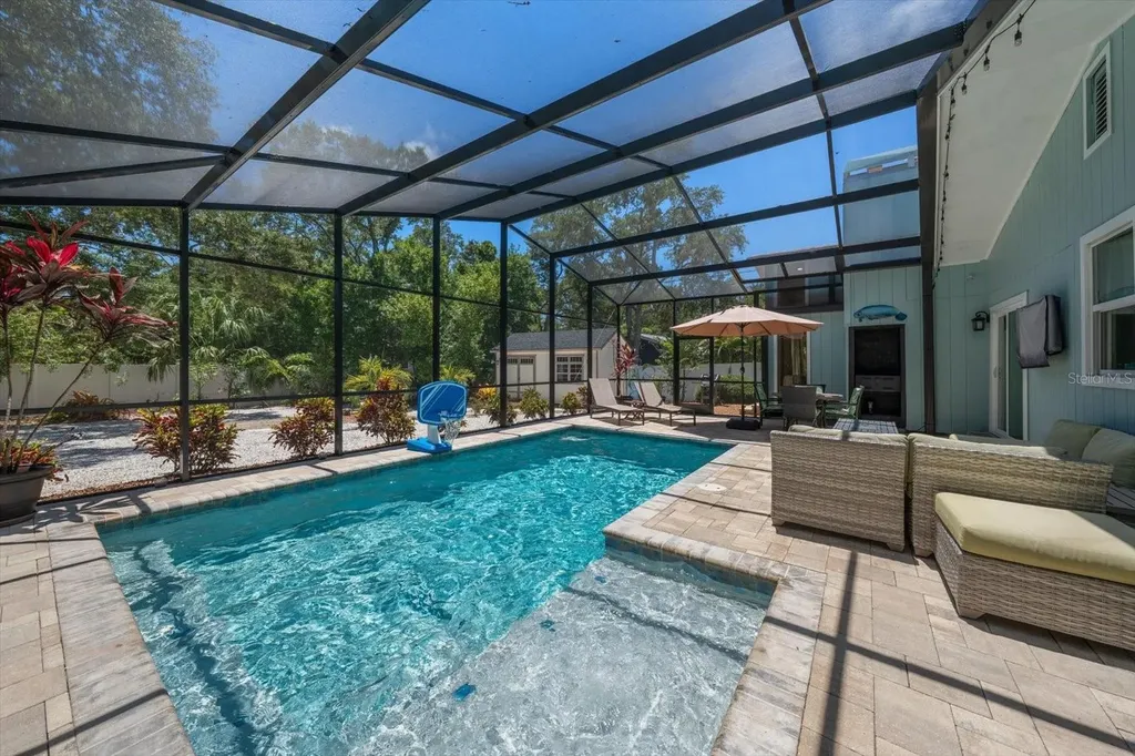 1105 Sunnydale Drive Clearwater FL 33755
