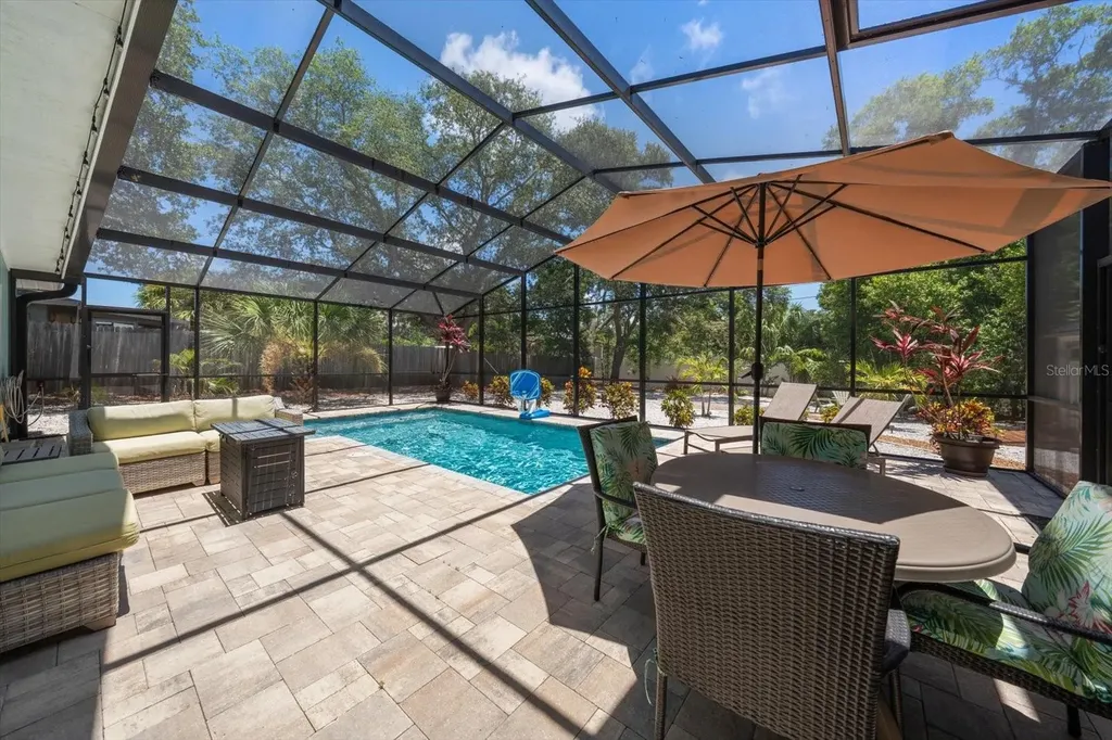 1105 Sunnydale Drive Clearwater FL 33755