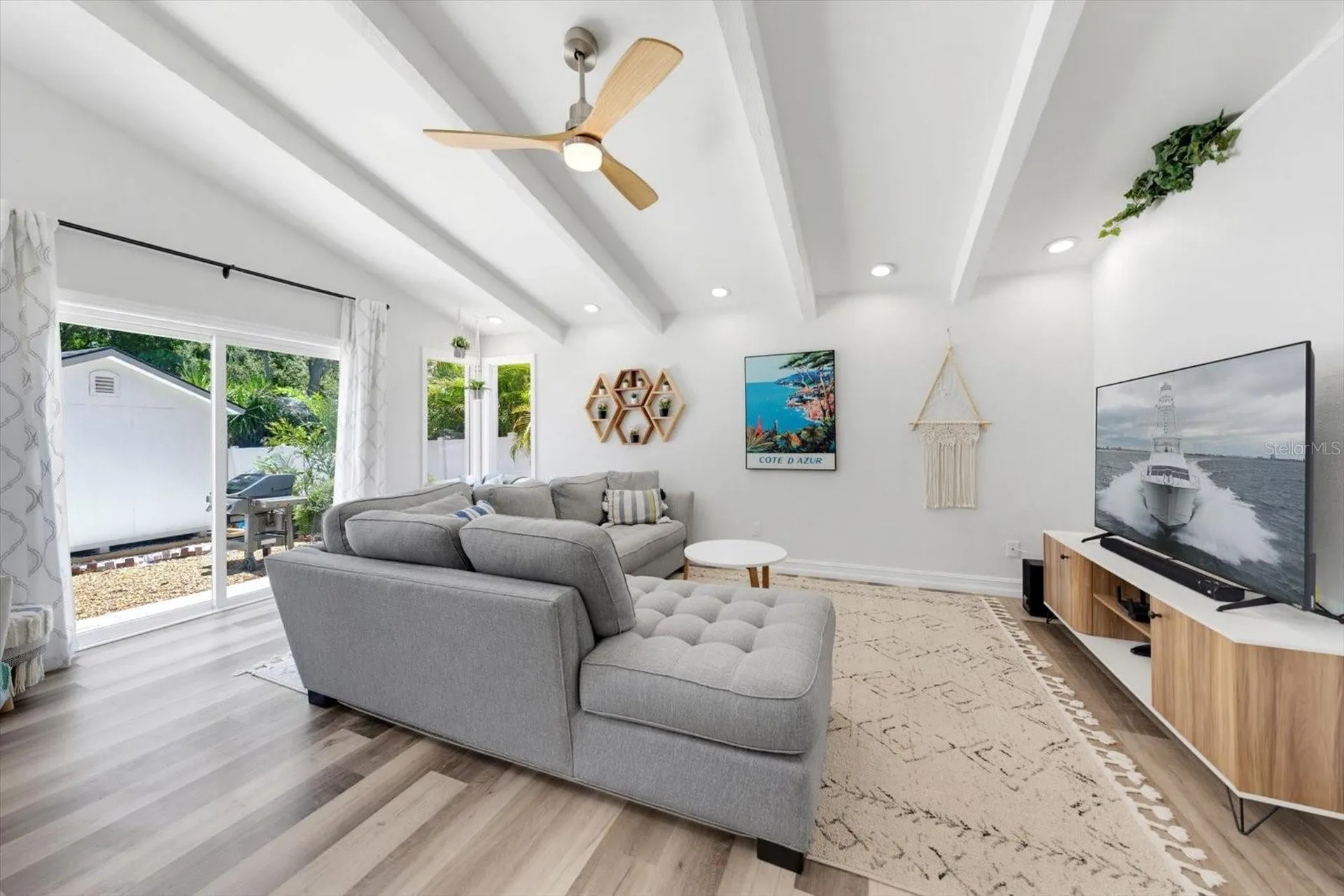 1105 Sunnydale Drive Clearwater FL 33755