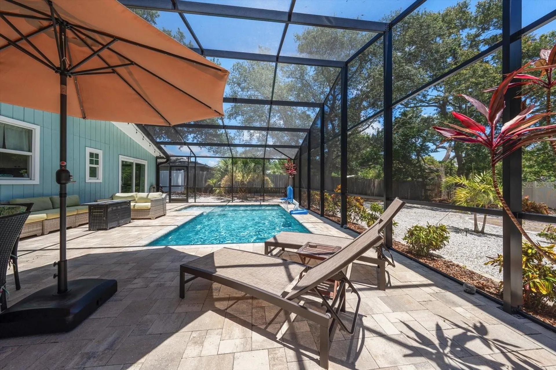 1105 Sunnydale Drive Clearwater FL 33755