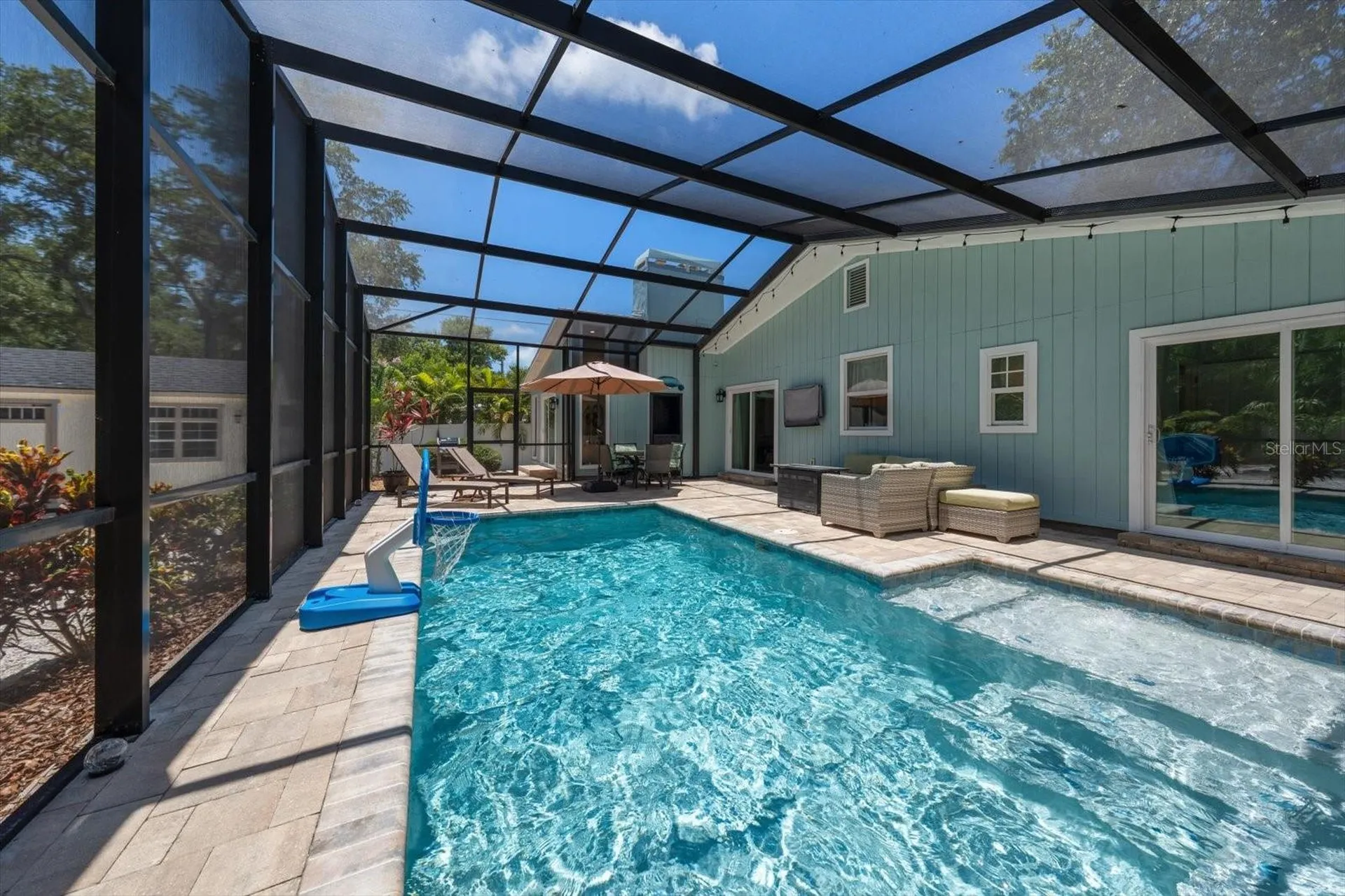 1105 Sunnydale Drive Clearwater FL 33755