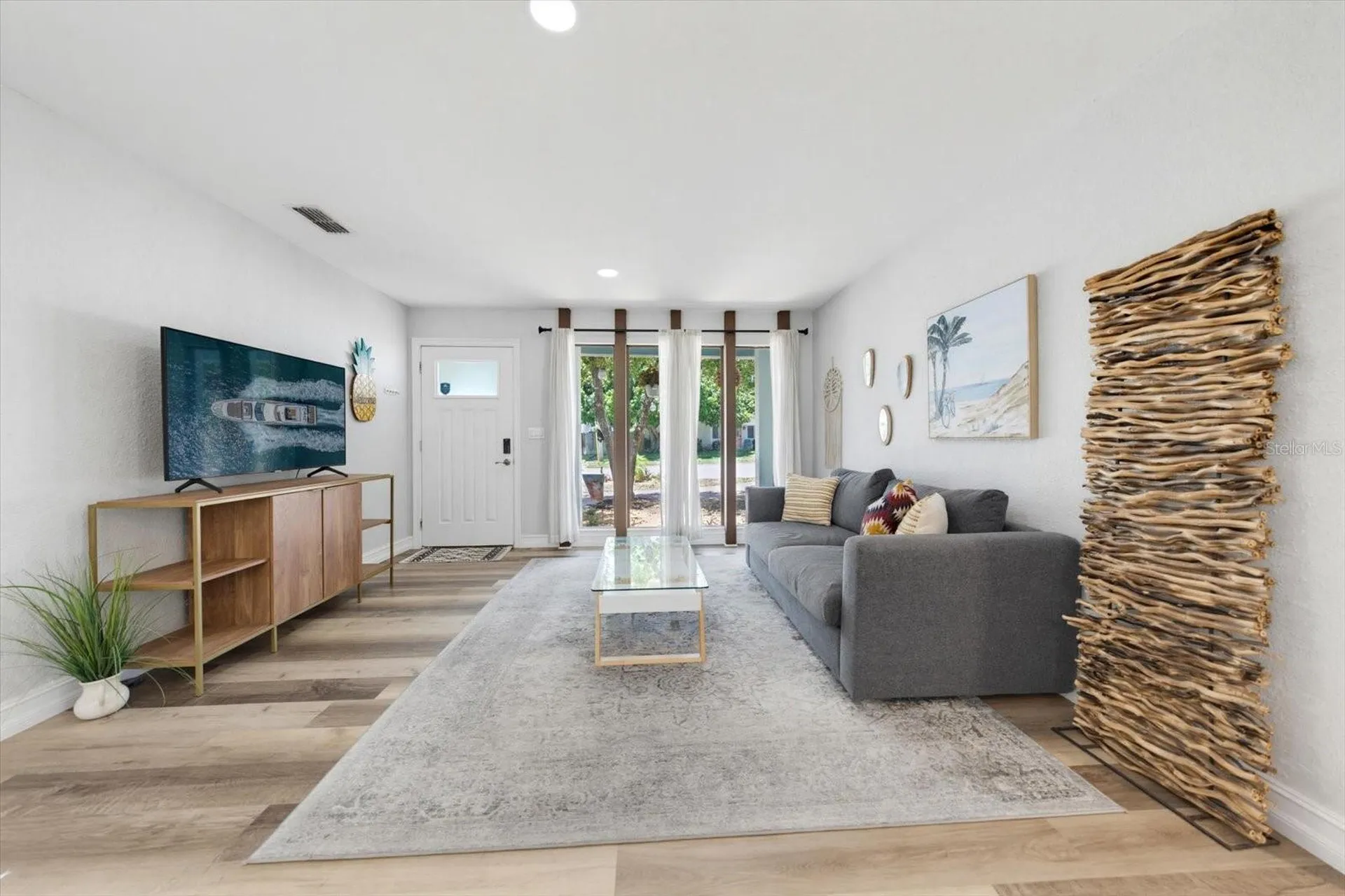 1105 Sunnydale Drive Clearwater FL 33755