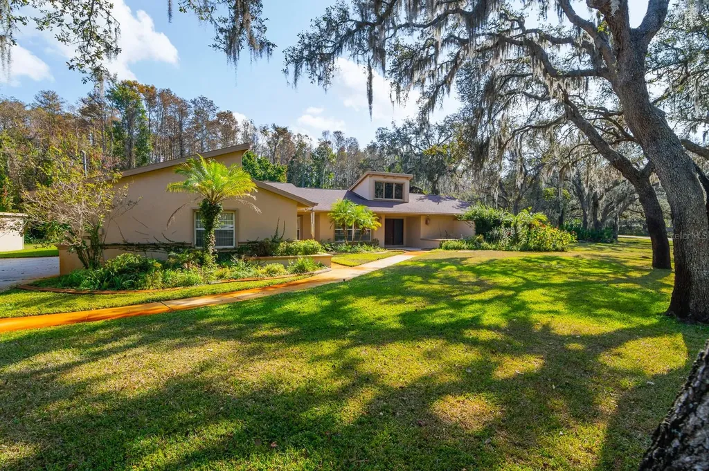 10206 Lakeview Drive New Port Richey FL 34654