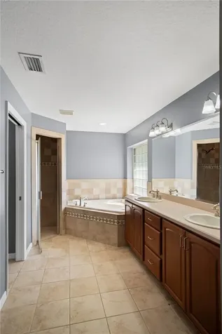9045 Lake Hatchineha Road Haines City FL 33844