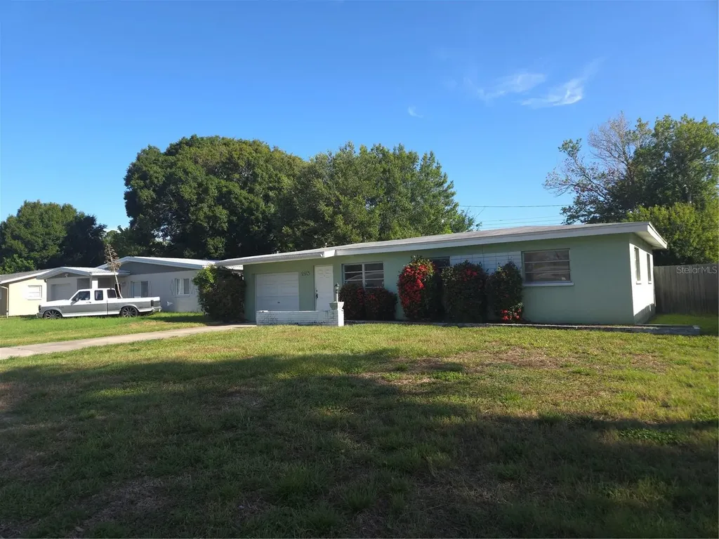 2913 Englewood Drive Largo FL 33771