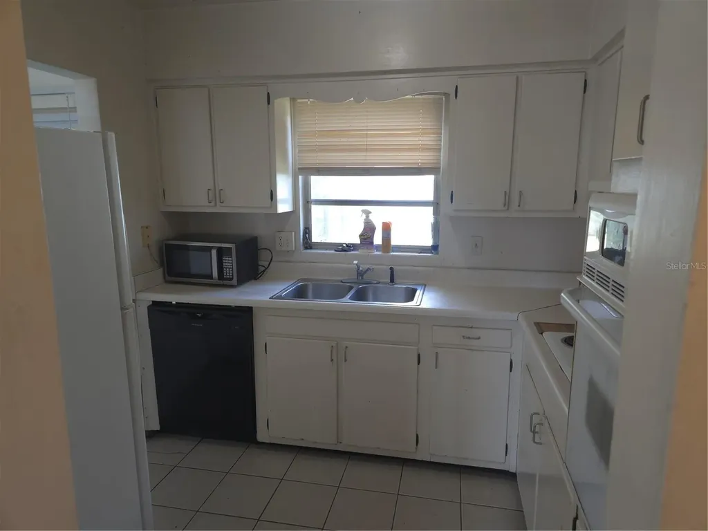 2913 Englewood Drive Largo FL 33771