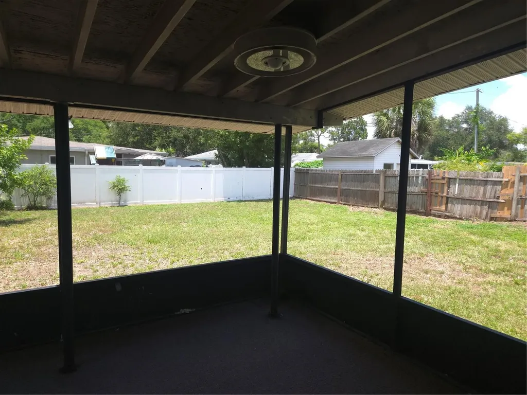 2913 Englewood Drive Largo FL 33771