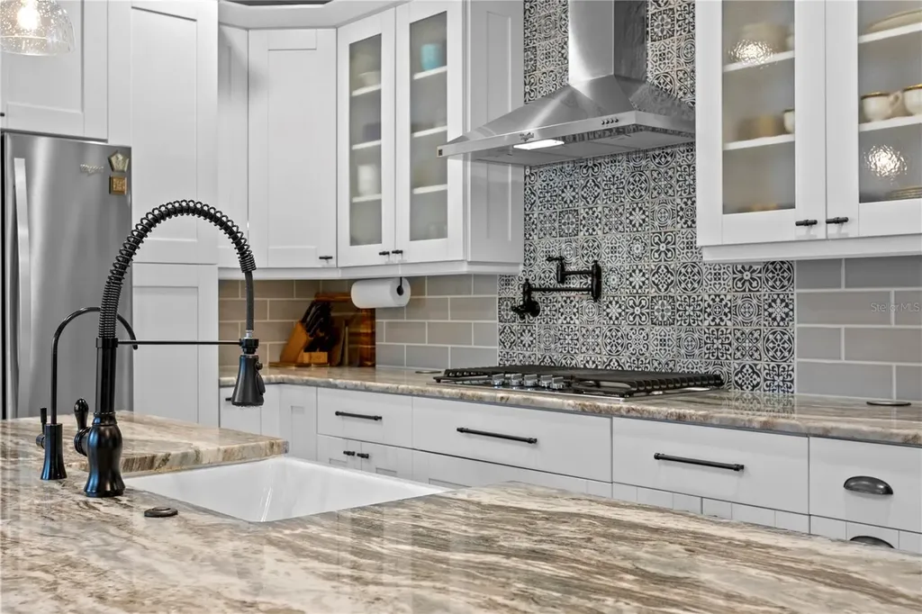 806 W Frances Avenue Tampa FL 33602