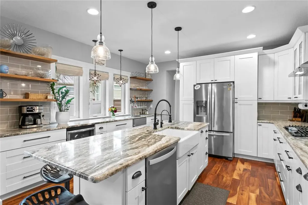 806 W Frances Avenue Tampa FL 33602