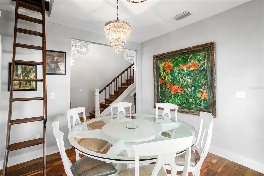 806 W Frances Avenue Tampa FL 33602