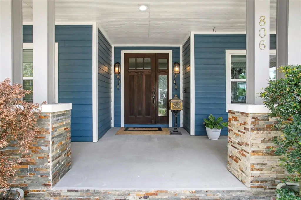 806 W Frances Avenue Tampa FL 33602