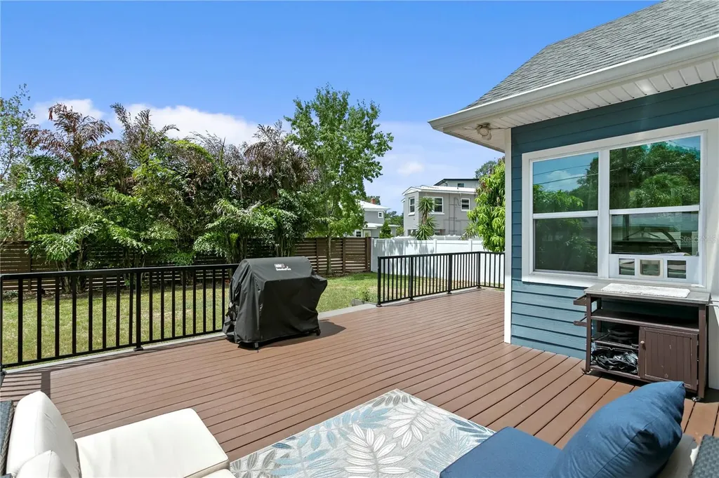 806 W Frances Avenue Tampa FL 33602