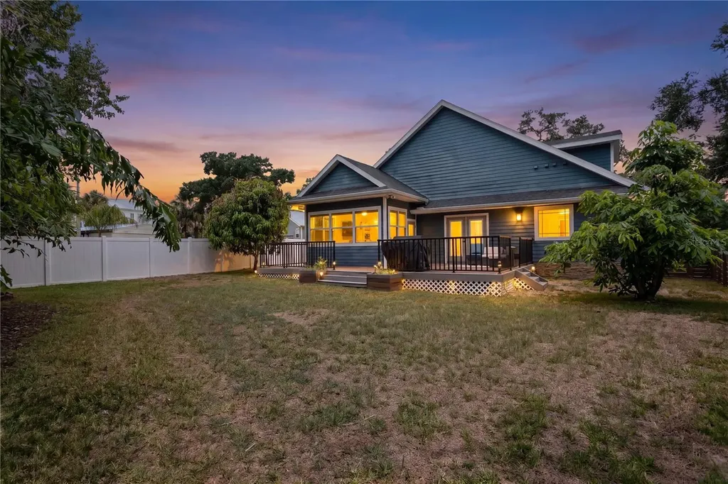 806 W Frances Avenue Tampa FL 33602