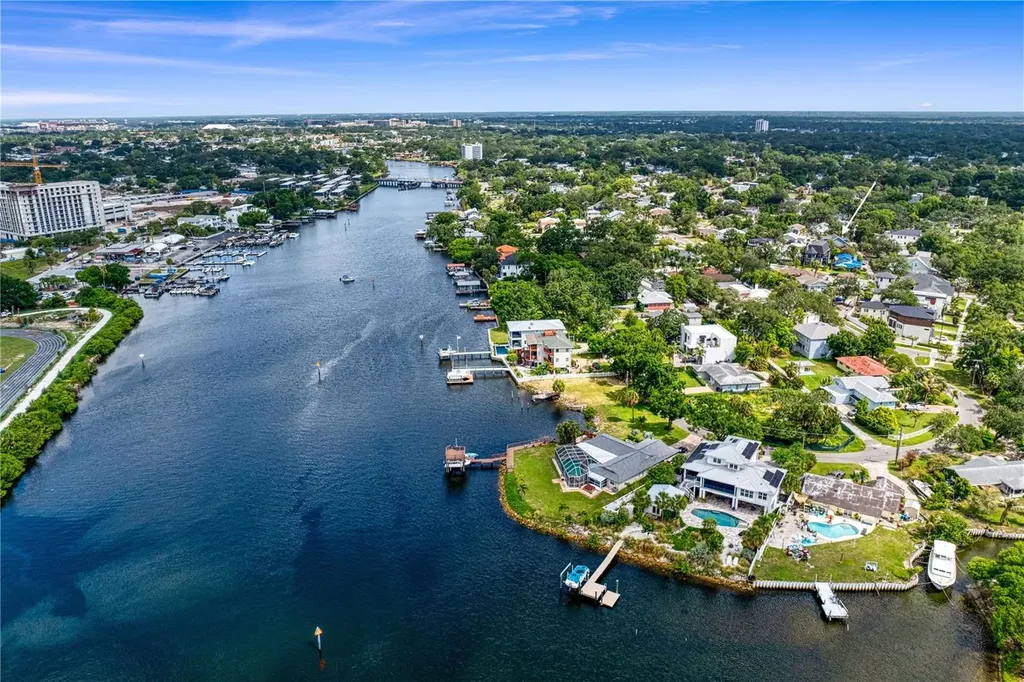 806 W Frances Avenue Tampa FL 33602