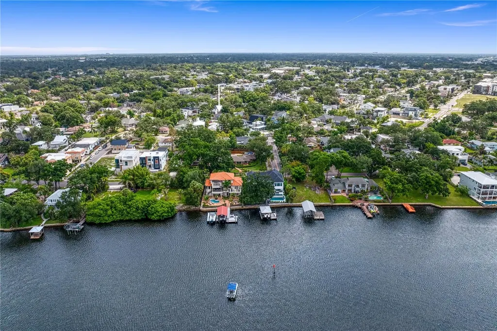 806 W Frances Avenue Tampa FL 33602