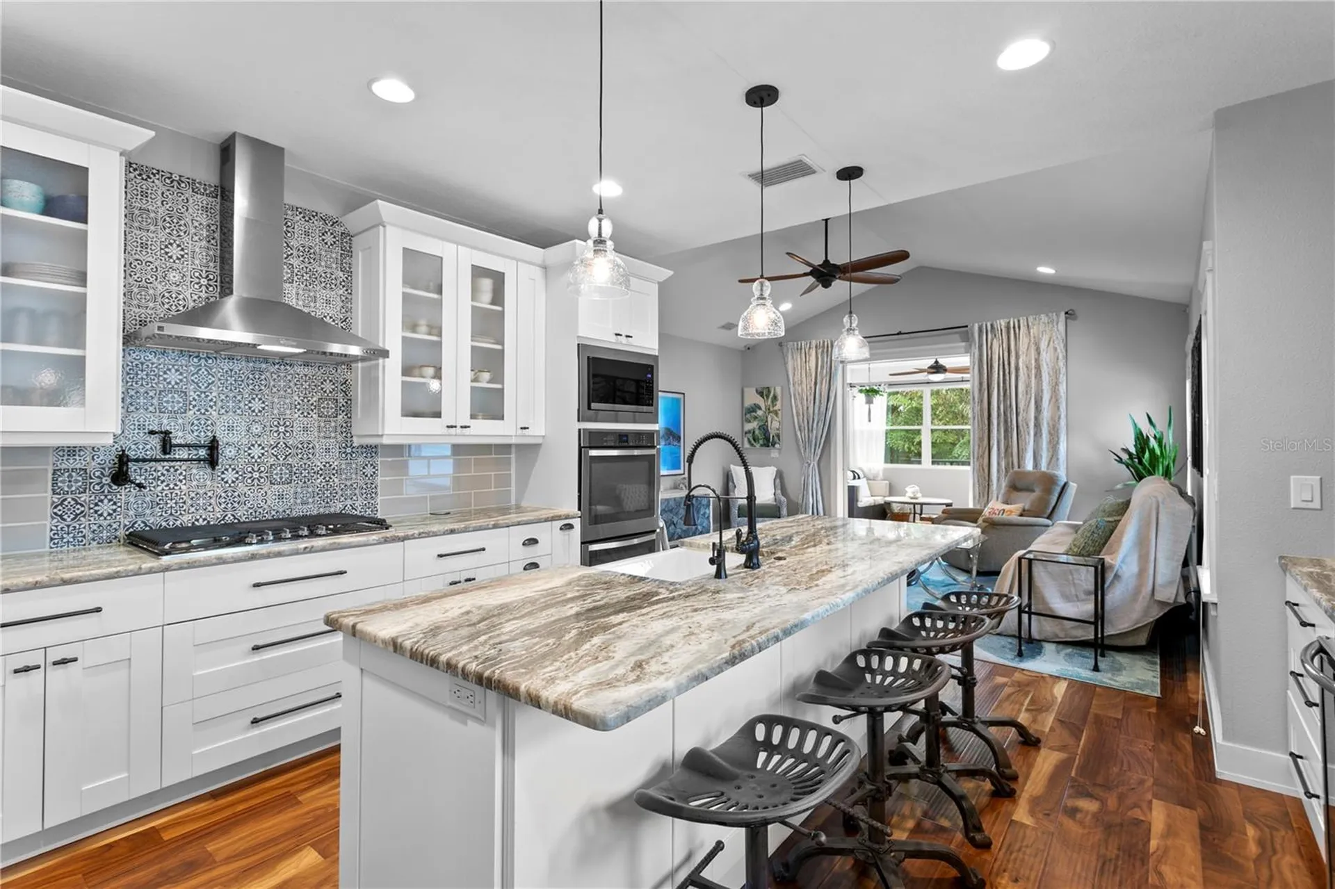 806 W Frances Avenue Tampa FL 33602