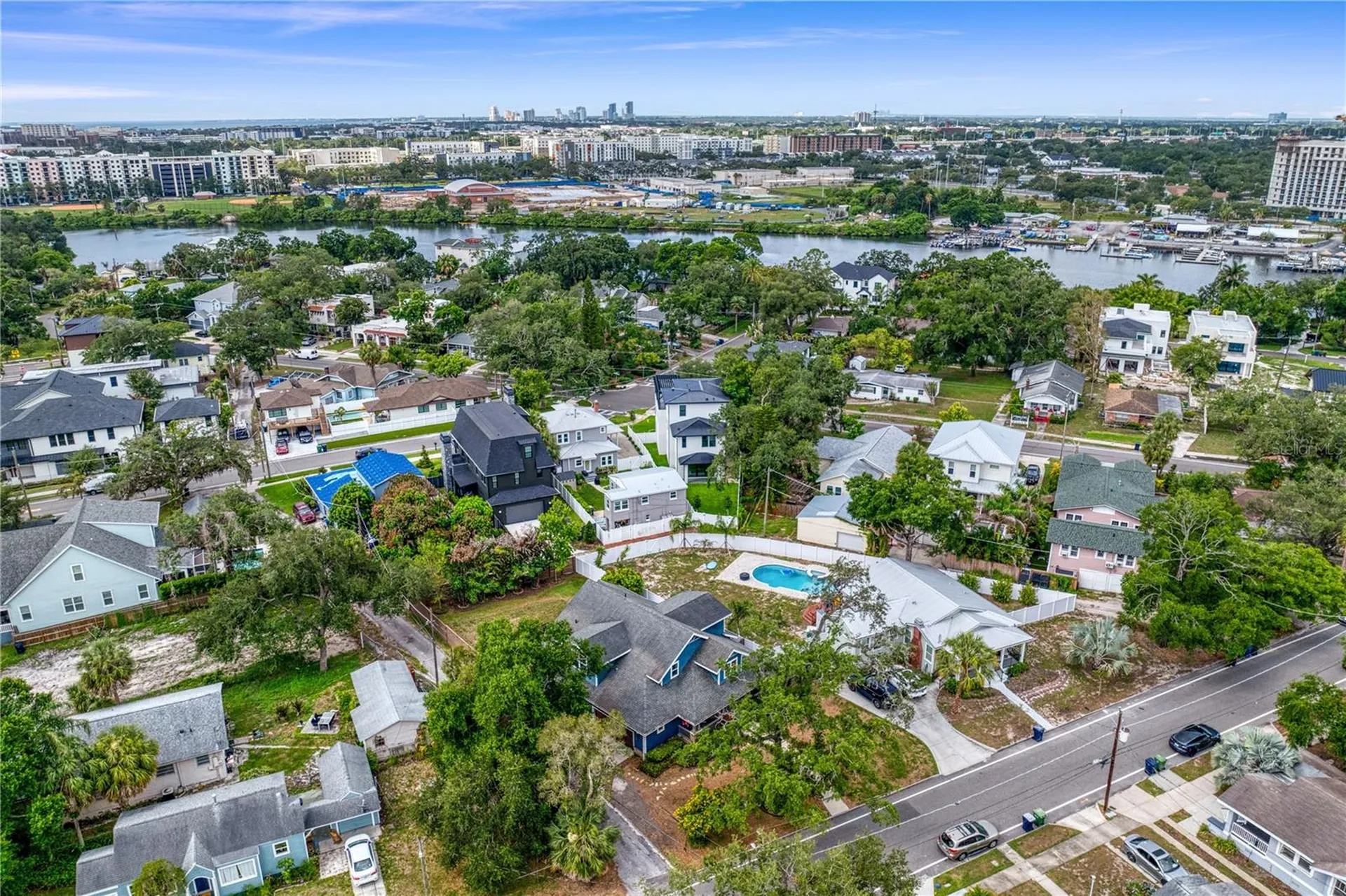 806 W Frances Avenue Tampa FL 33602
