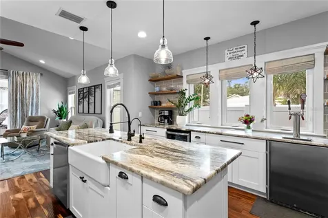 806 W Frances Avenue Tampa FL 33602