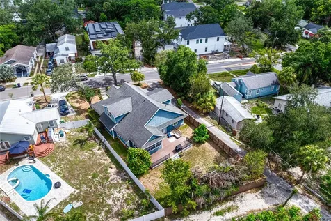 806 W Frances Avenue Tampa FL 33602
