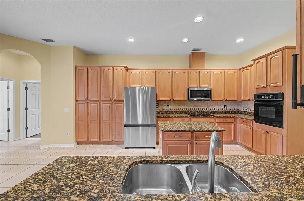 2418 Blue Stone Court Valrico FL 33594