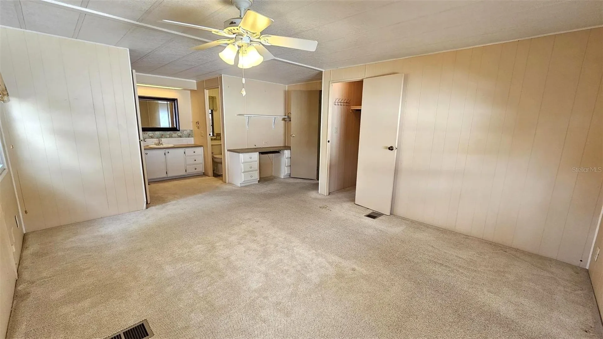 1240 Seagull Drive Englewood FL 34224