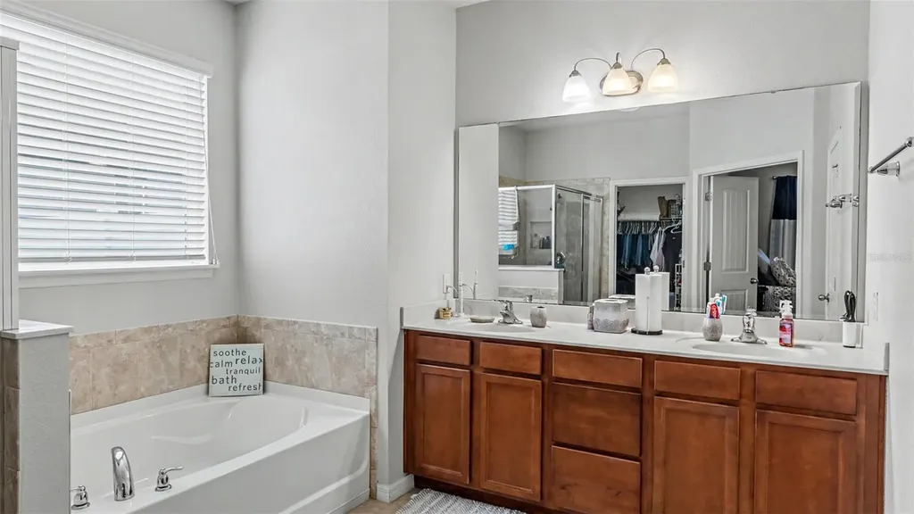 1358 Windward Oaks Loop Auburndale FL 33823