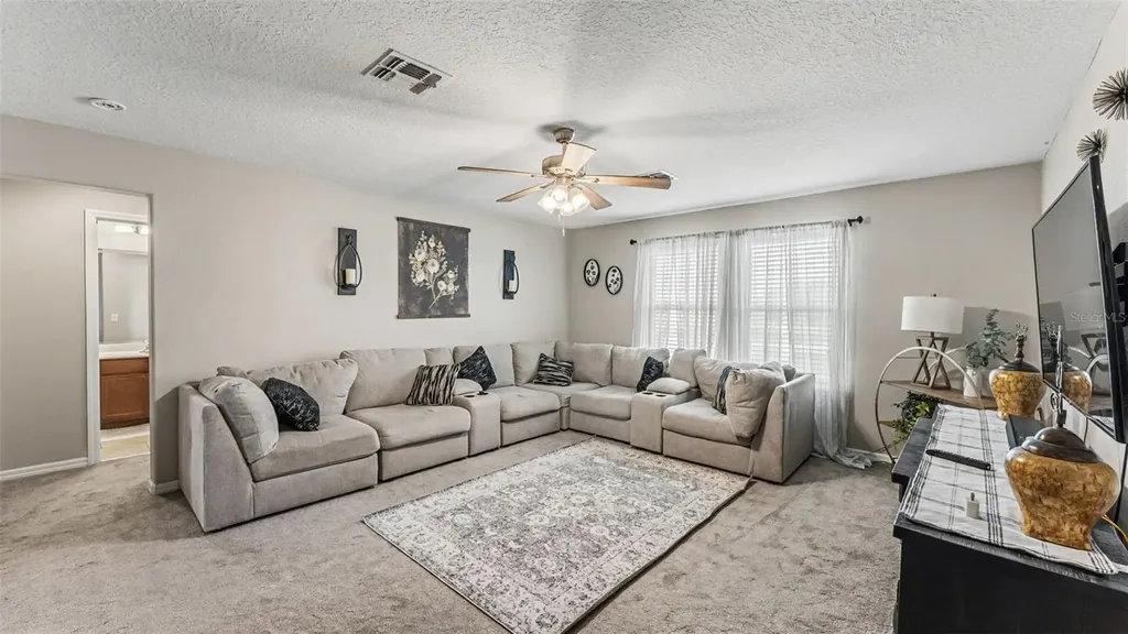 1358 Windward Oaks Loop Auburndale FL 33823