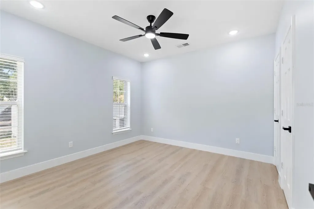11958 Murray Avenue Largo FL 33778