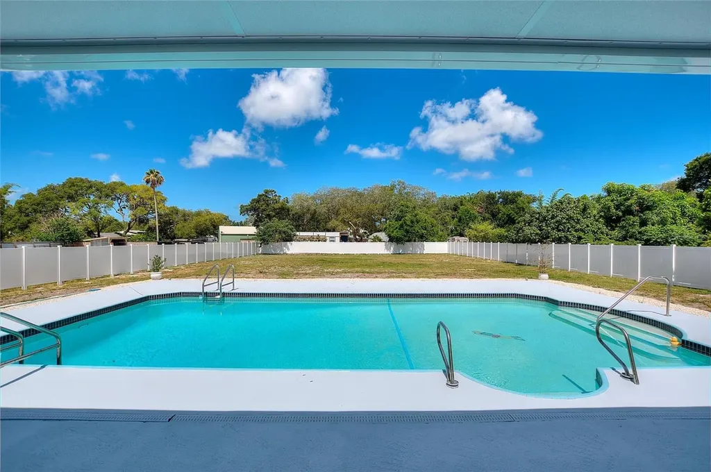 11958 Murray Avenue Largo FL 33778