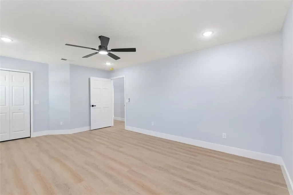 11958 Murray Avenue Largo FL 33778