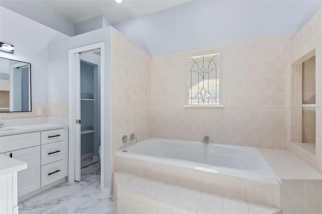 11958 Murray Avenue Largo FL 33778