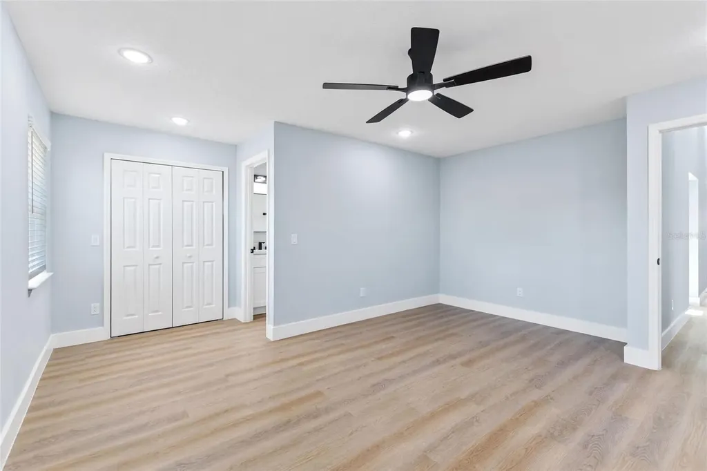 11958 Murray Avenue Largo FL 33778