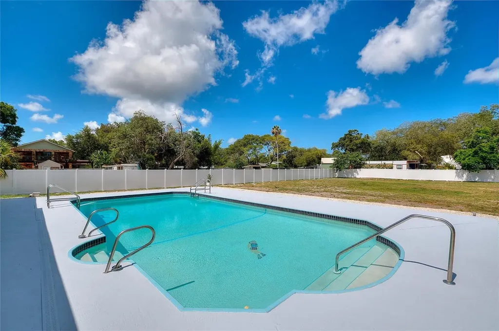 11958 Murray Avenue Largo FL 33778