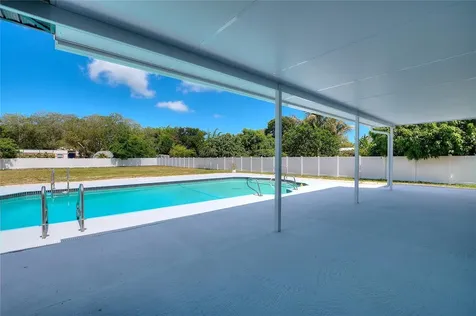 11958 Murray Avenue Largo FL 33778
