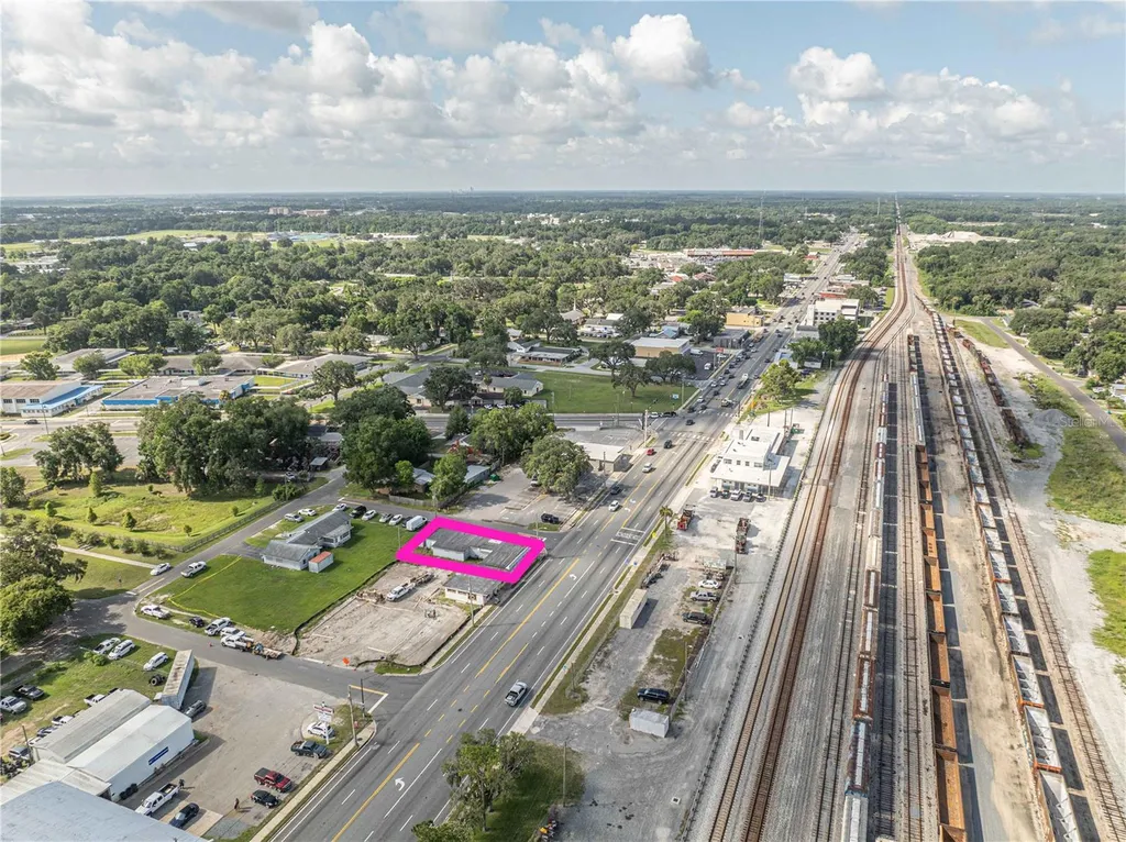 700 N Main Street Wildwood FL 34785