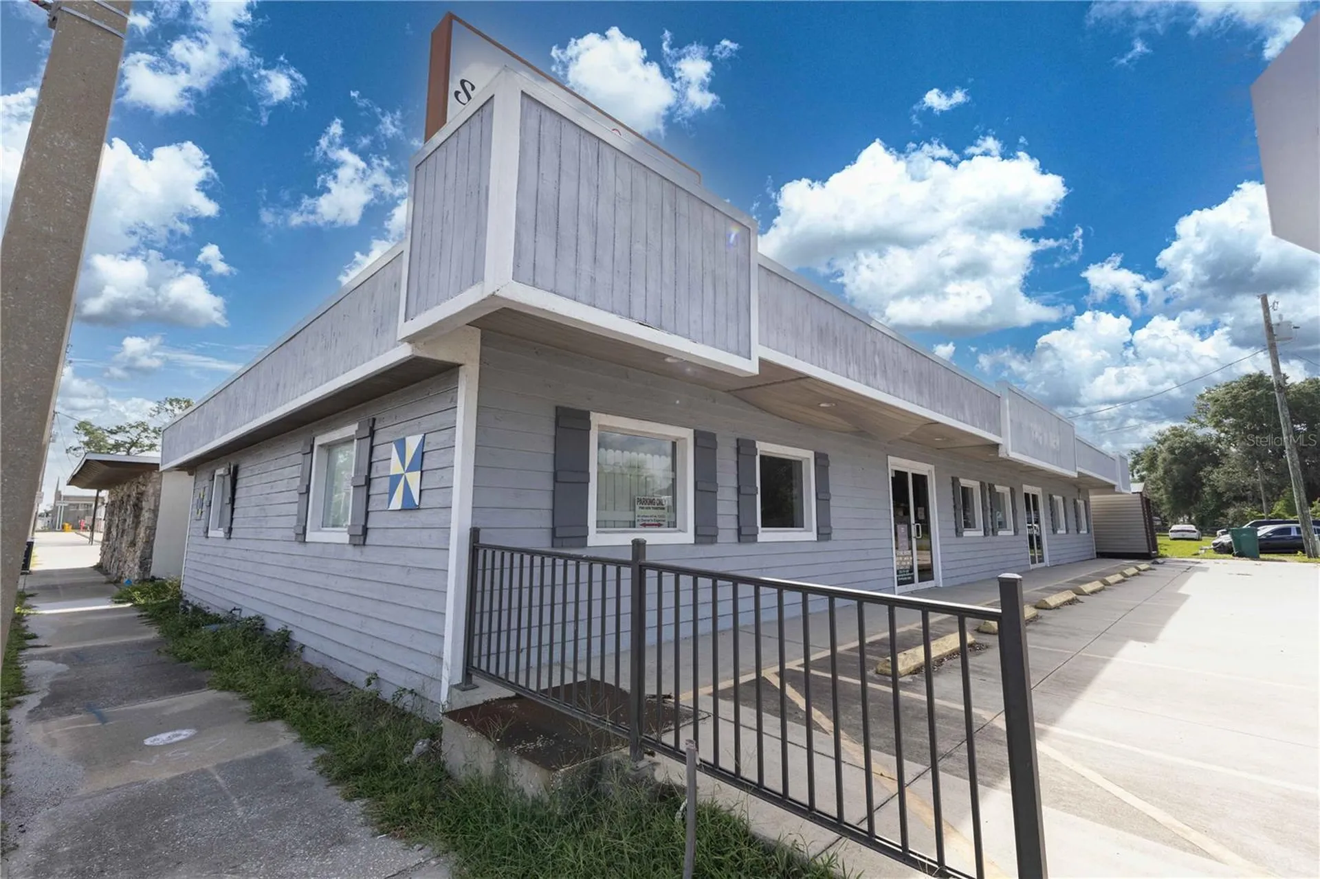 700 N Main Street Wildwood FL 34785