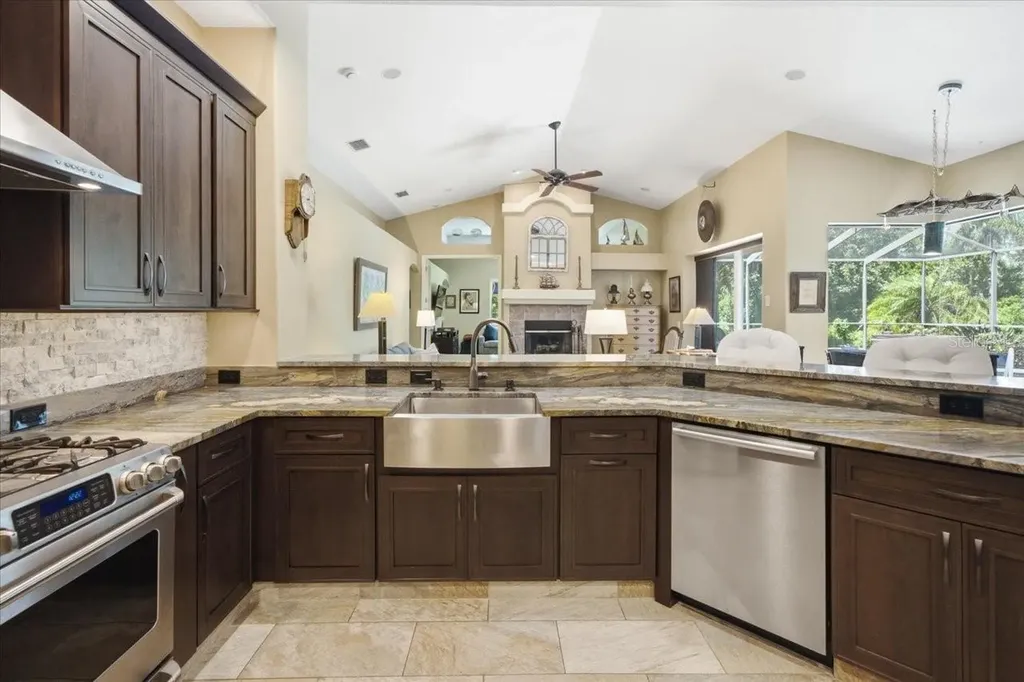 418 Pine Bluff Drive Lutz FL 33549