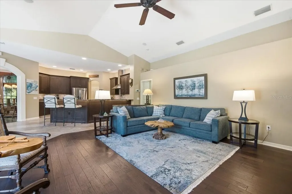 418 Pine Bluff Drive Lutz FL 33549