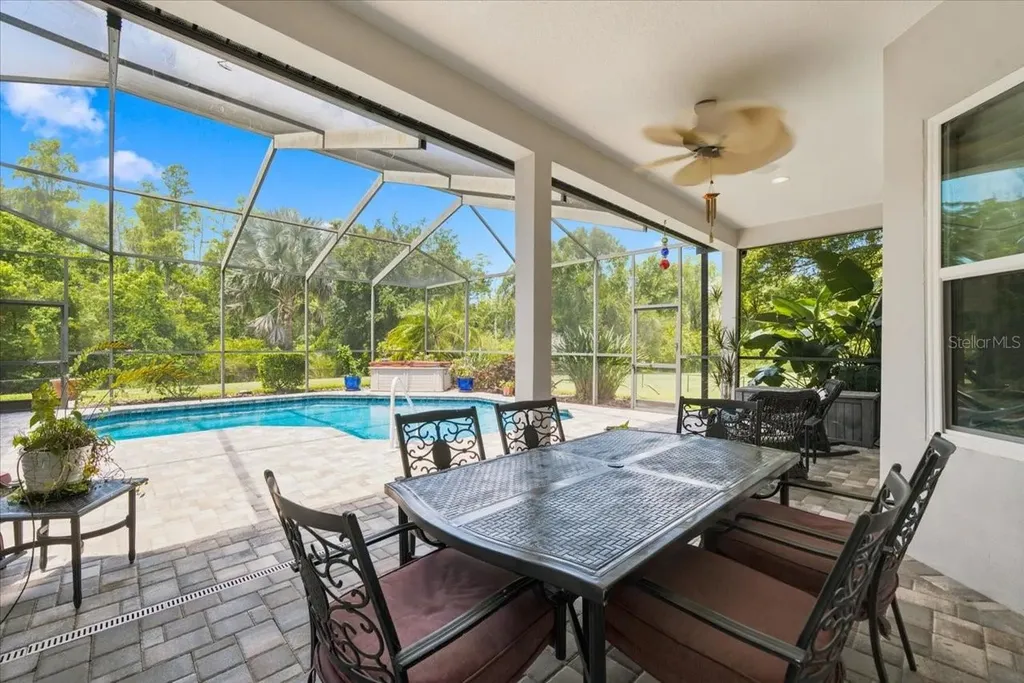 418 Pine Bluff Drive Lutz FL 33549
