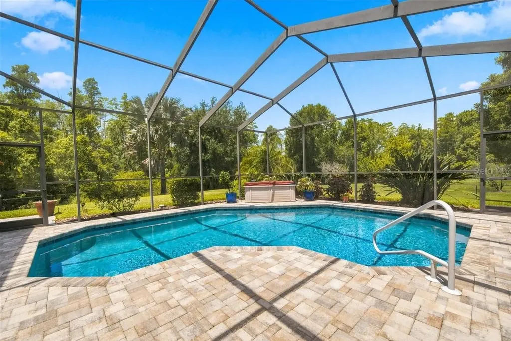 418 Pine Bluff Drive Lutz FL 33549