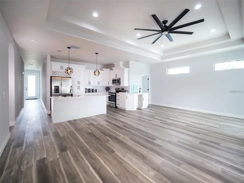 2303 W Ivy Street Tampa FL 33607