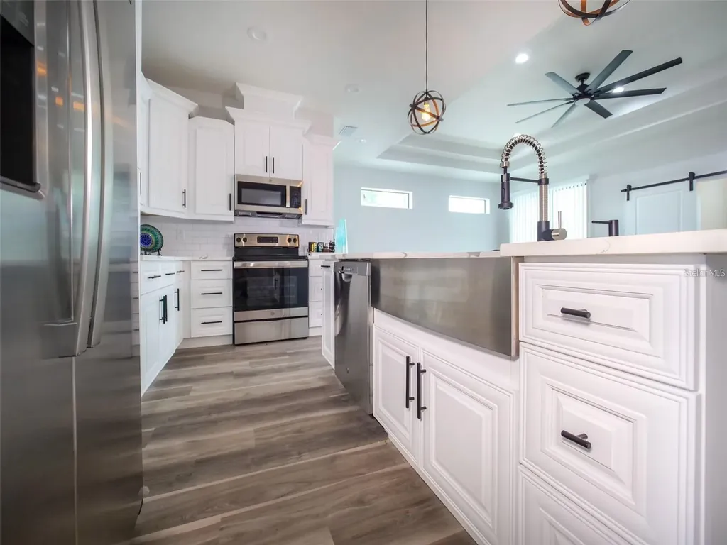 2303 W Ivy Street Tampa FL 33607