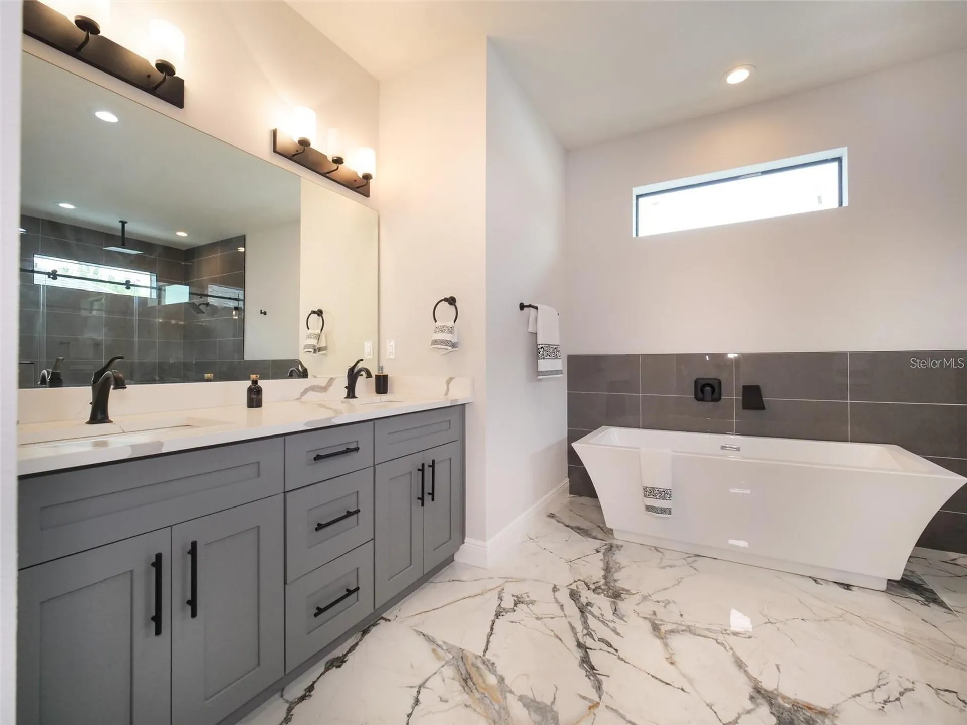 2303 W Ivy Street Tampa FL 33607