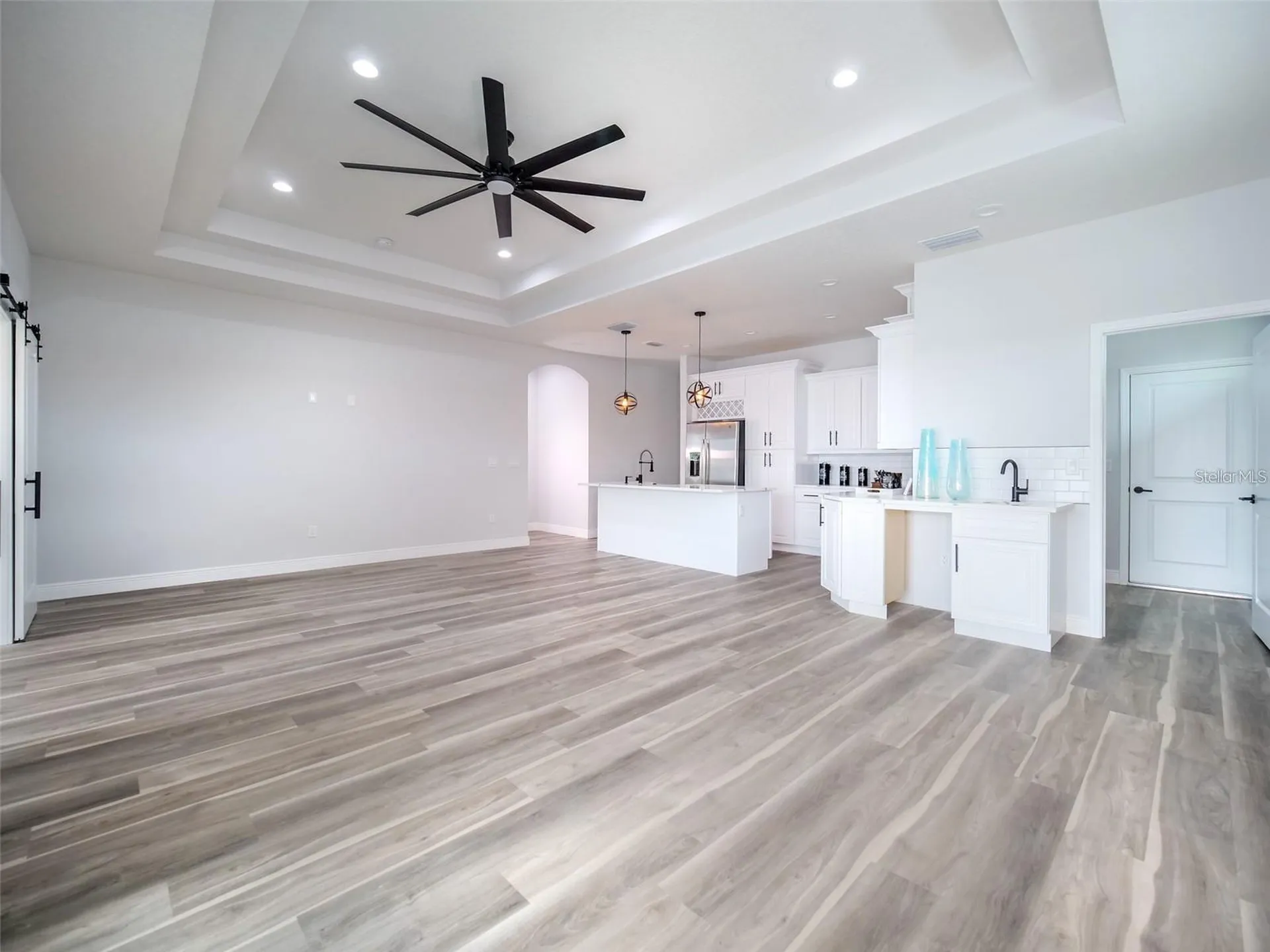 2303 W Ivy Street Tampa FL 33607